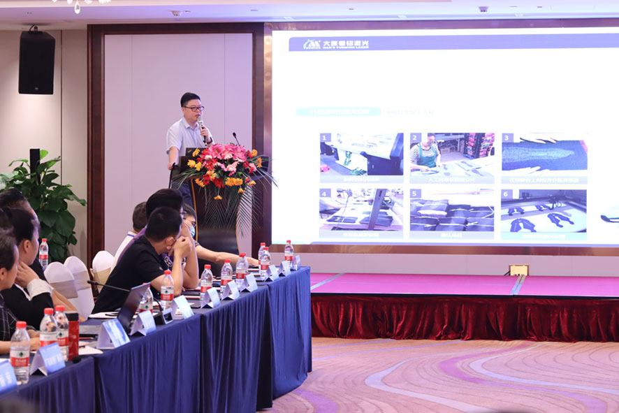 �ֳ�ֱ����ob�羺���ż��롰Ь�����ֻ�����װ�������ս������лᡱ