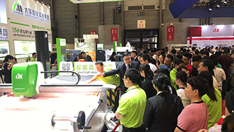 ȫ����ͷе�ô�չ���ֳ���Ƭ