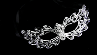 �����и����