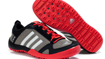 �˶�Ь�����и�