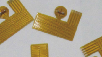 ����Ĥ�и�