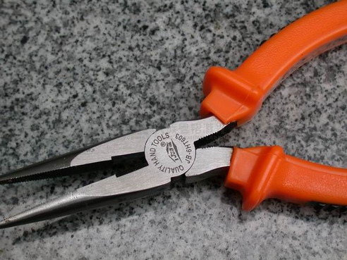 激光打标机，，，，，标出五金加工新模式